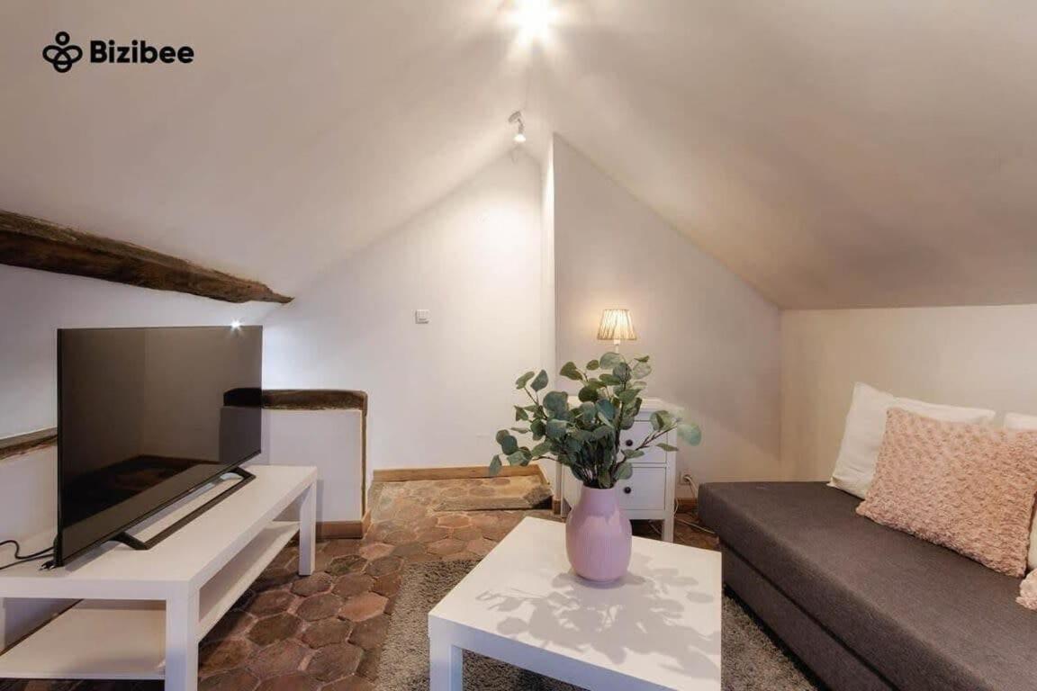 Apartamento L'Echappee Belle A Fontainebleau Exterior foto